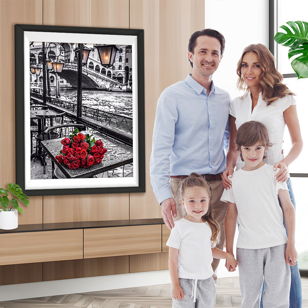 Rote Rosen auf der Straße Diamond Painting