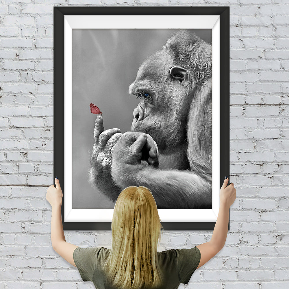 Schimpanse mit Schmetterling auf dem Finger Diamond Painting