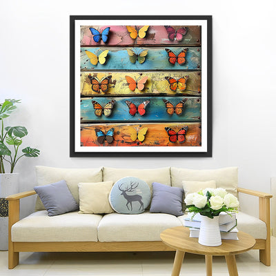 Schmetterlingsexemplar auf Holzbrett Diamond Painting