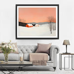 Schneefeld und kleines Haus unter rosa Himmel Diamond Painting