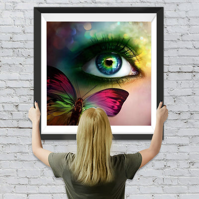 Schöne Augen und bunter Schmetterling Diamond Painting