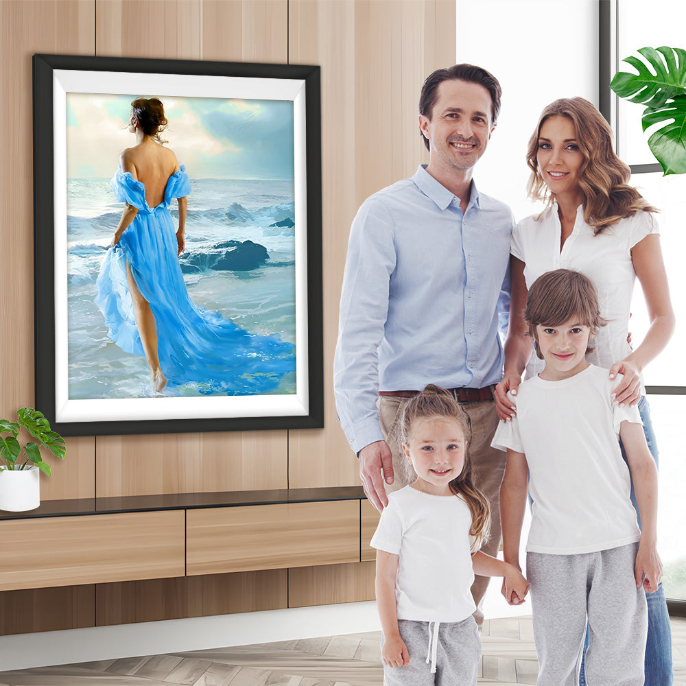 Schöne Frau im blauen Kleid am Meer Diamond Painting