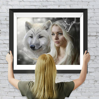 Schöne Frau und weißer Wolf Diamond Painting