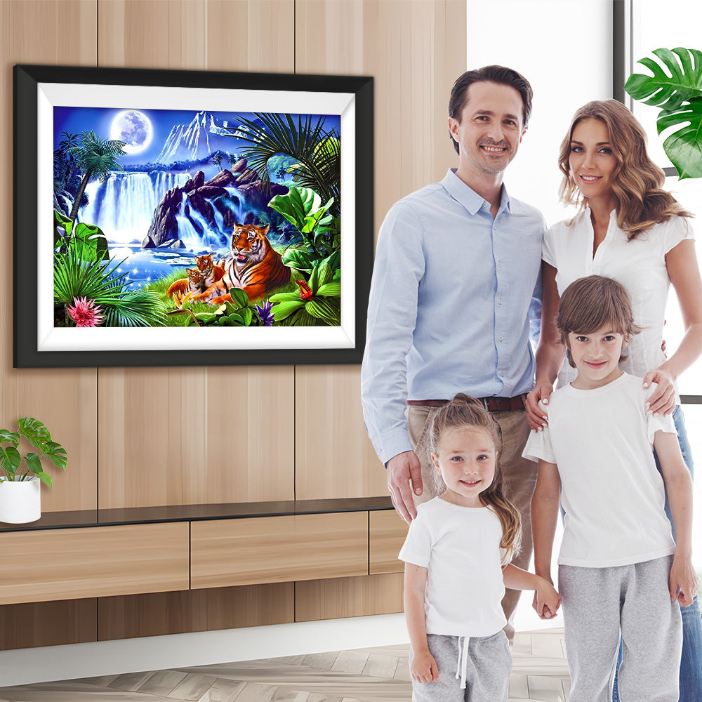 Tiger Mond Wasserfall Diamond Painting