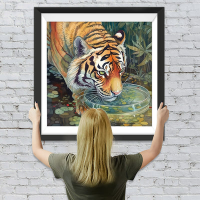 Tiger Trinkwasser Diamond Painting