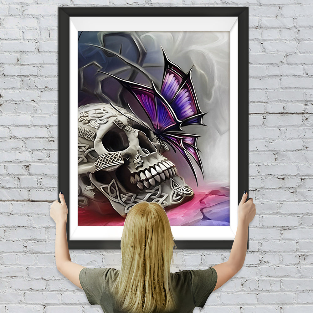 Totenkopf und lila Schmetterling Diamond Painting