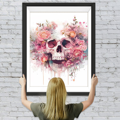 Totenkopf zwischen rosa Blumen Diamond Painting