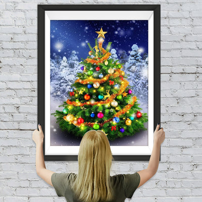 Weihnachtsbaum in der Schneenacht Diamond Painting