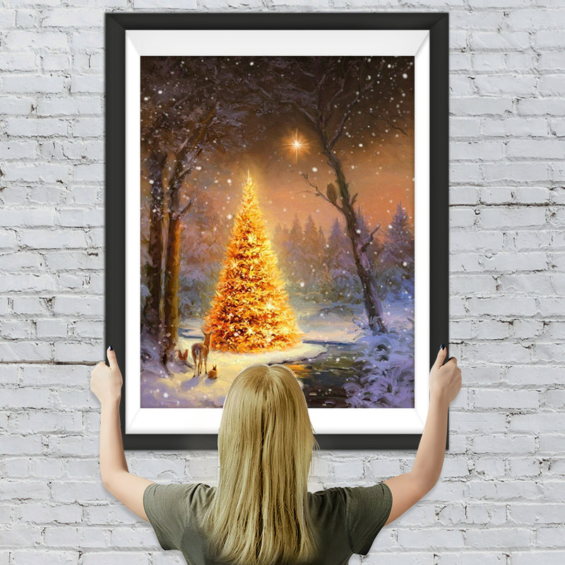 Weihnachtsbaum mit Licht im Wald Diamond Painting