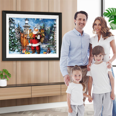 Weihnachtsmann, Geschenke und Rentier Diamond Painting