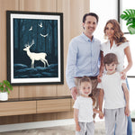 Weiße Hirsche und Vögel im nächtlichen Wald Diamond Painting