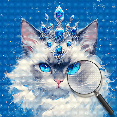 Weiße Katze, die eine Saphirkrone trägt Diamond Painting