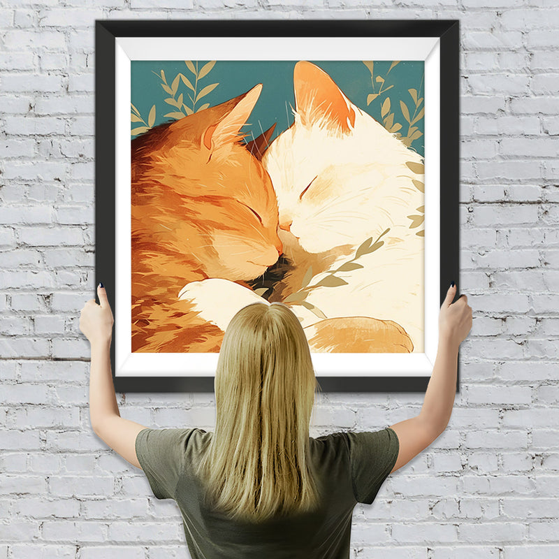 Weiße Katze und orangefarbene Katze schlafen zusammen Diamond Painting