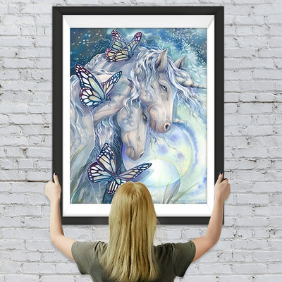 Weißes Einhorn und Schmetterlinge Diamond Painting