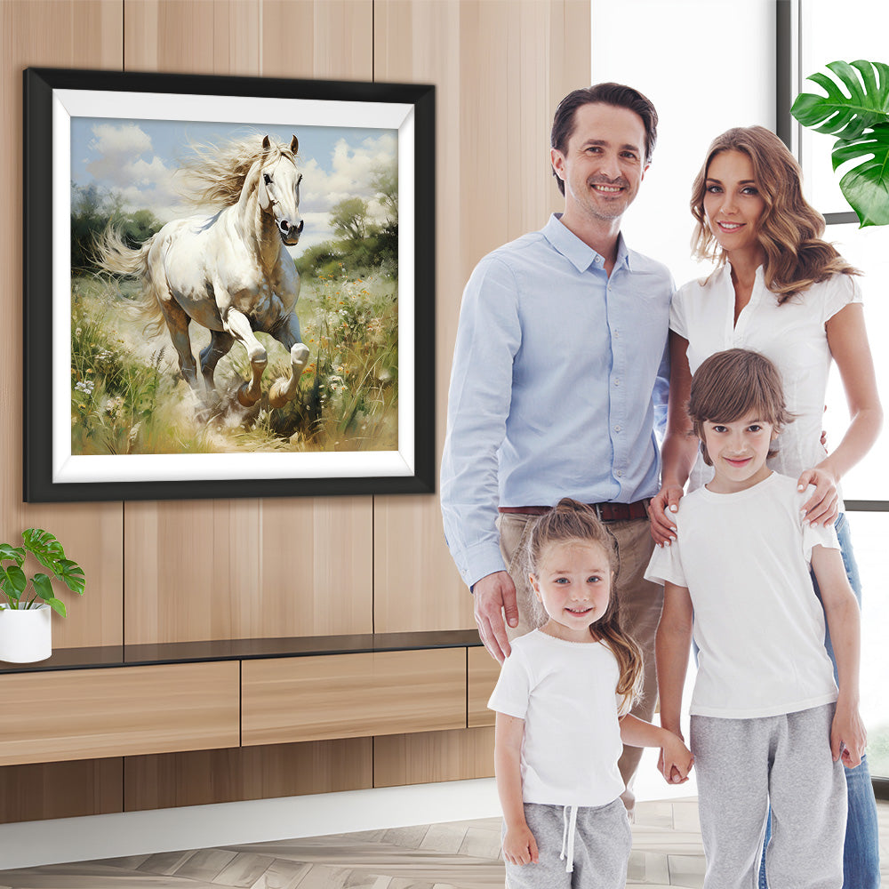 Weißes Pferd läuft auf der Wiese Diamond Painting