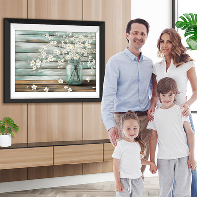 Zweige mit weißen Blumen in Glasvase Diamond Painting