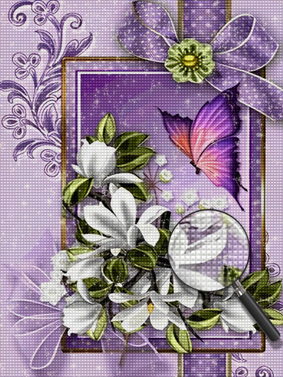 Weiße Blumen und lila Schmetterling Diamond Painting