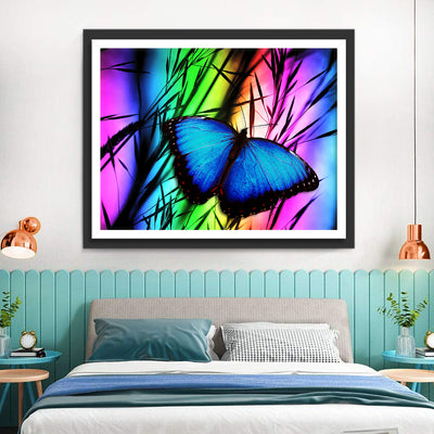 Bunter Hintergrund und blauer Schmetterling Diamond Painting