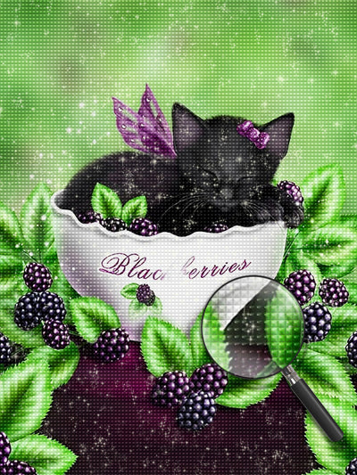 Schwarze Katze in der Tasse und Maulbeeren Diamond Painting