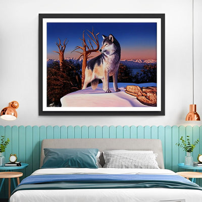 Wolf auf dem schneebedeckten Gipfel Diamond Painting