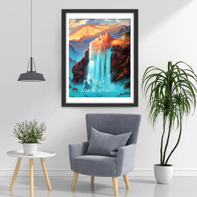 Schöne Frau, Wasserfall und weiße Pferde Diamond Painting