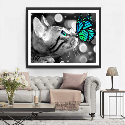 Graue Katze und blau-grüner Schmetterling Diamond Painting