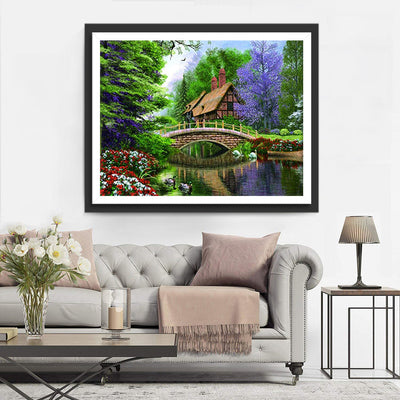 Haus, Fluss und Brücke im Wald Diamond Painting