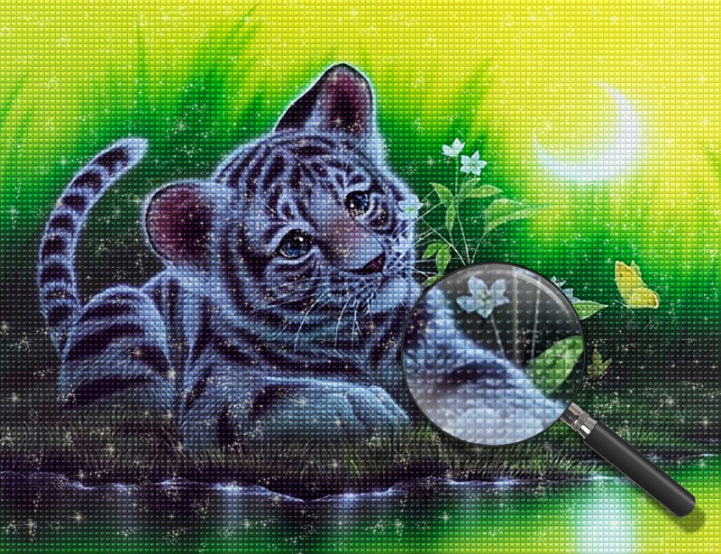 Junger Tiger auf dem Gras Diamond Painting