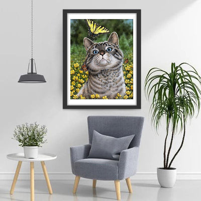 Katze, gelber Schmetterling und Blumen Diamond Painting