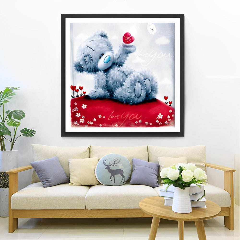 Plüschbär auf rotem Kissen Diamond Painting