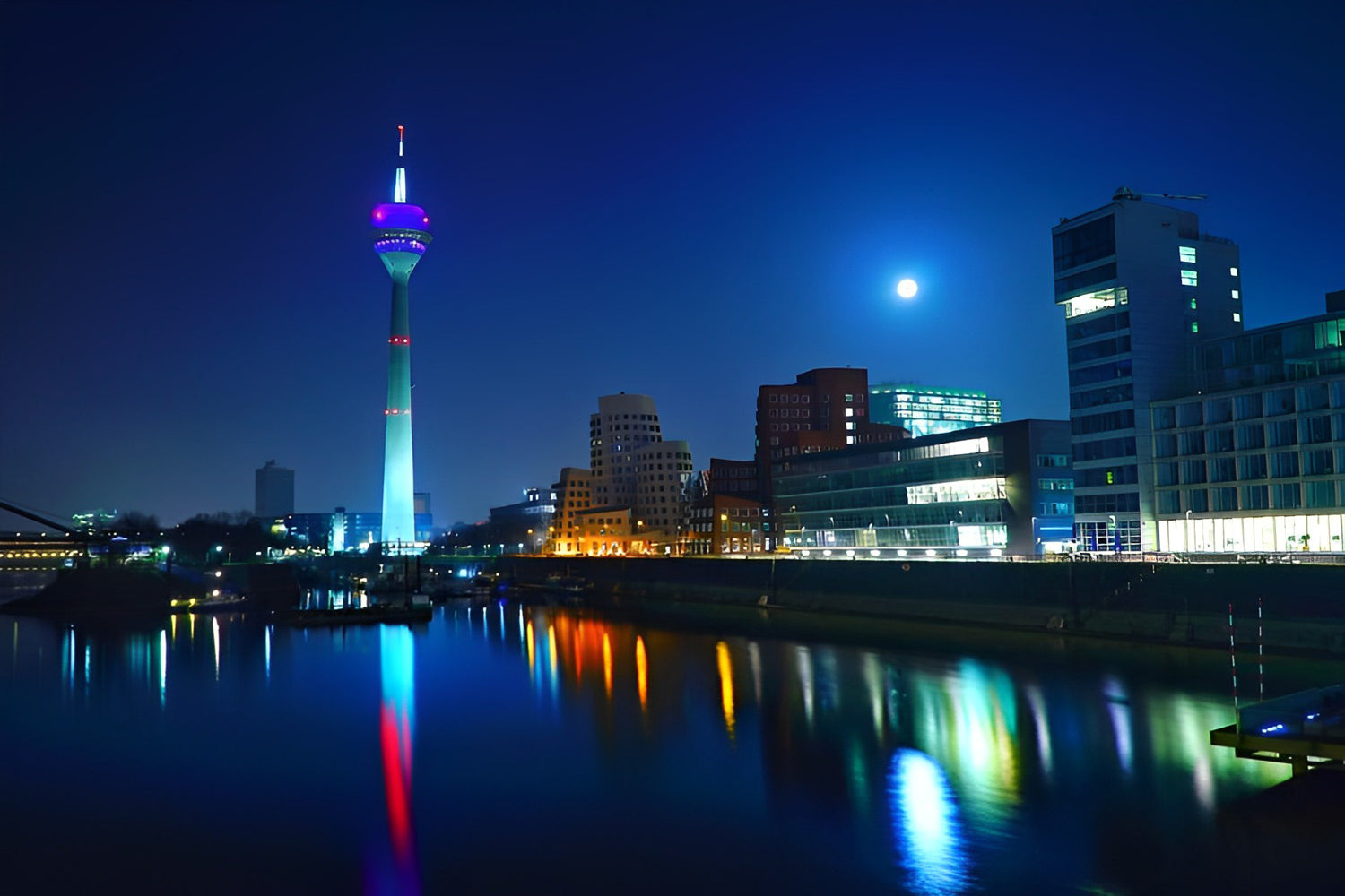 Rheinturm in der Nacht Diamond Painting