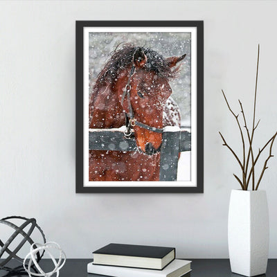 Rotes Pferd im Schnee Diamond Painting