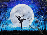 Tanzendes Mädchen unter Vollmond Diamond Painting