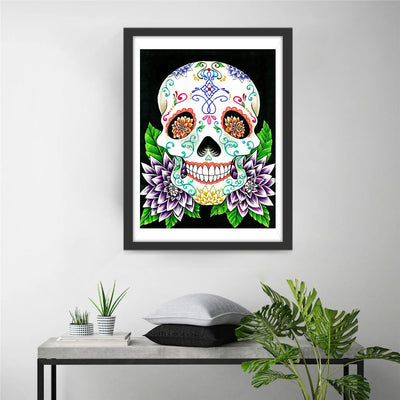 Weißer Totenkopf und lila Blumen Diamond Painting